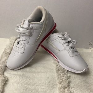 Unused Fila Walking Sneakers 🔥